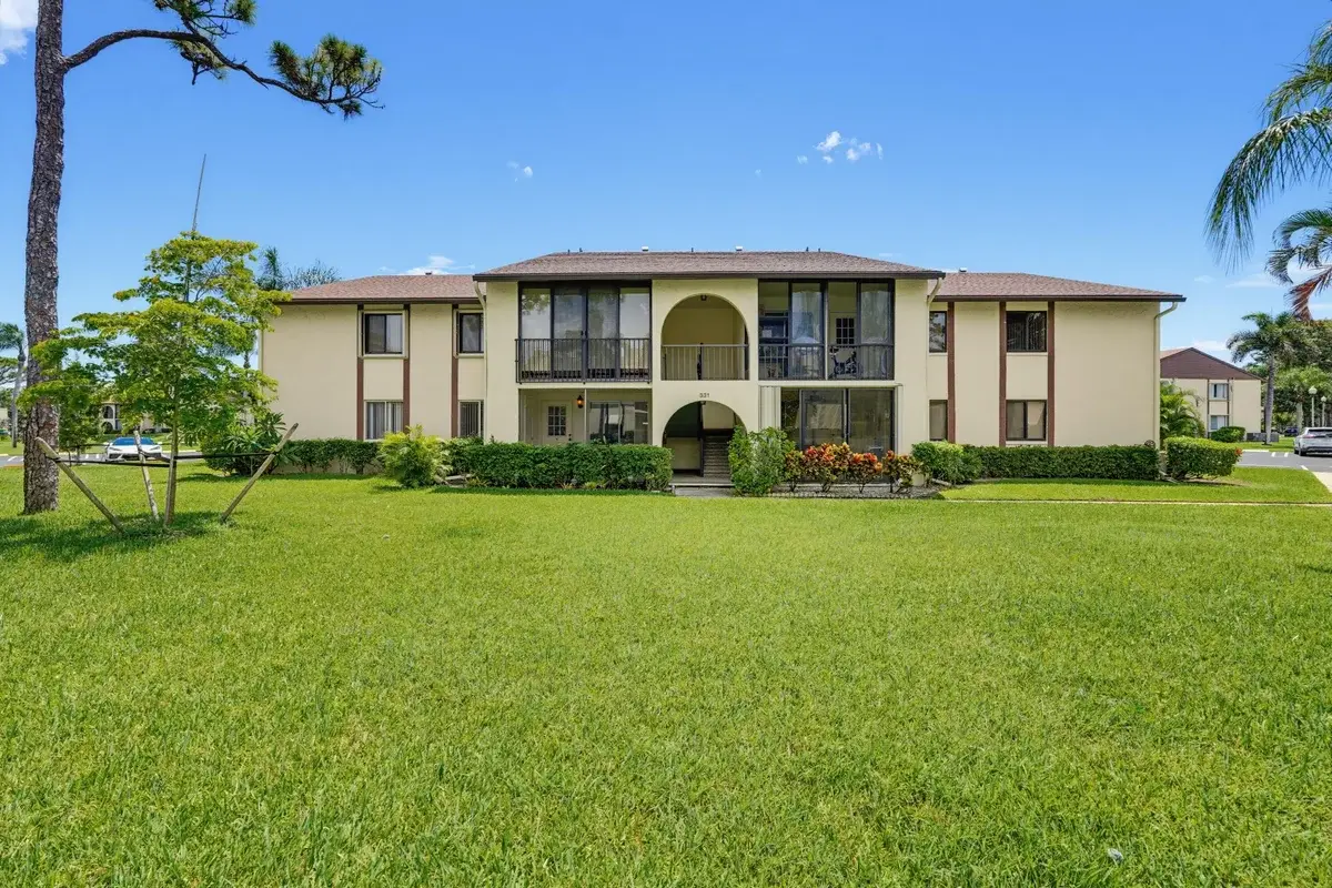 331 Knotty Pine Cir #C-1, Lake Worth: photo 1 of 20