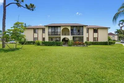 331 Knotty Pine Cir #C-1, Lake Worth: photo 1 of 20