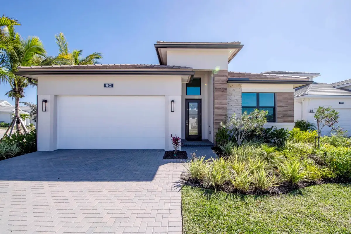 9603 St. Germain Dr, Palm Beach Gardens: photo 1 of 23