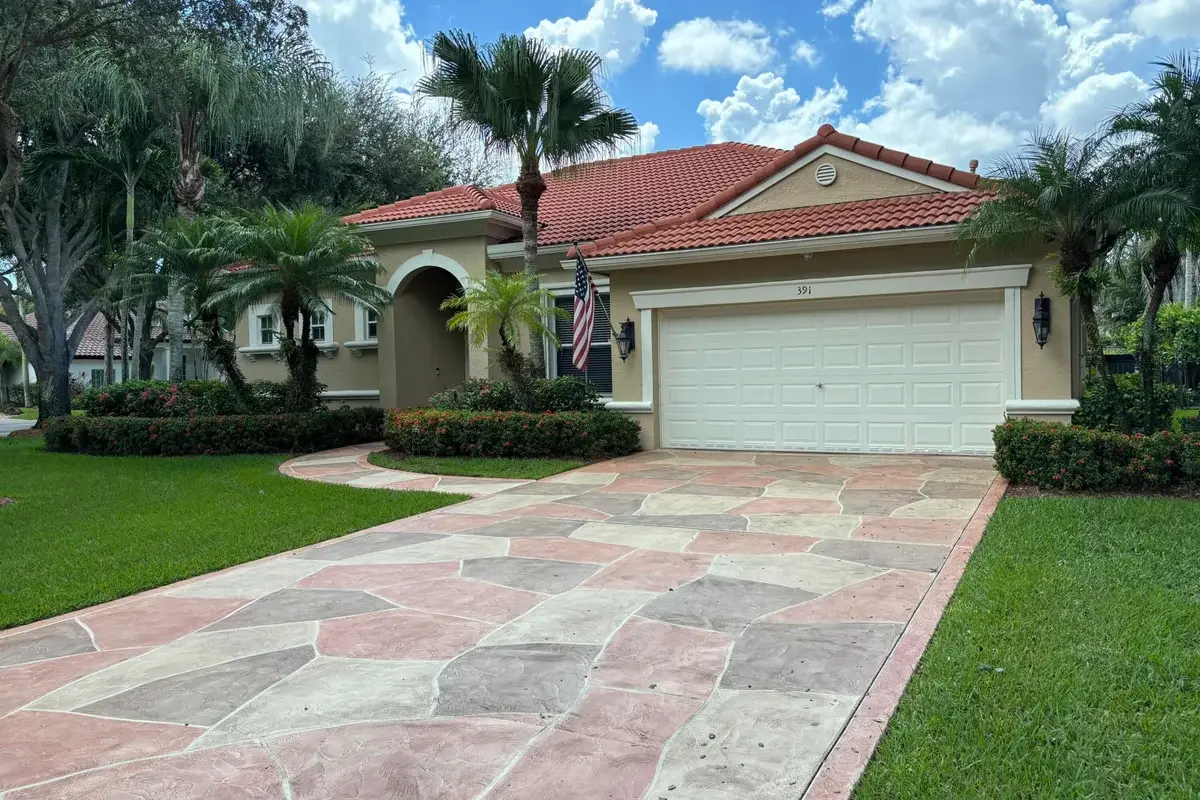 391 Mallard Point, Jupiter: photo 1 of 26