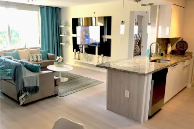 19999 E Country Club Dr #1405, Aventura: photo 1 of 21