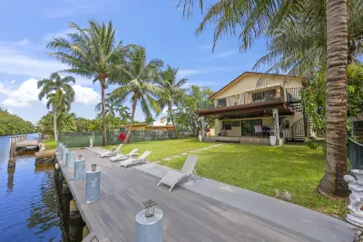 4406 SW 35th Ave, Fort Lauderdale: photo 1 of 70