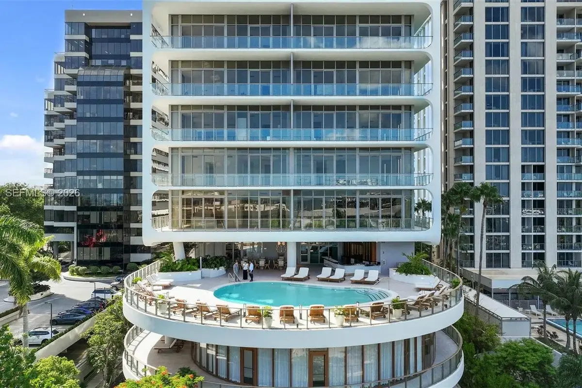 2678 Tigertail Ave #1705, Miami: photo 1 of 73