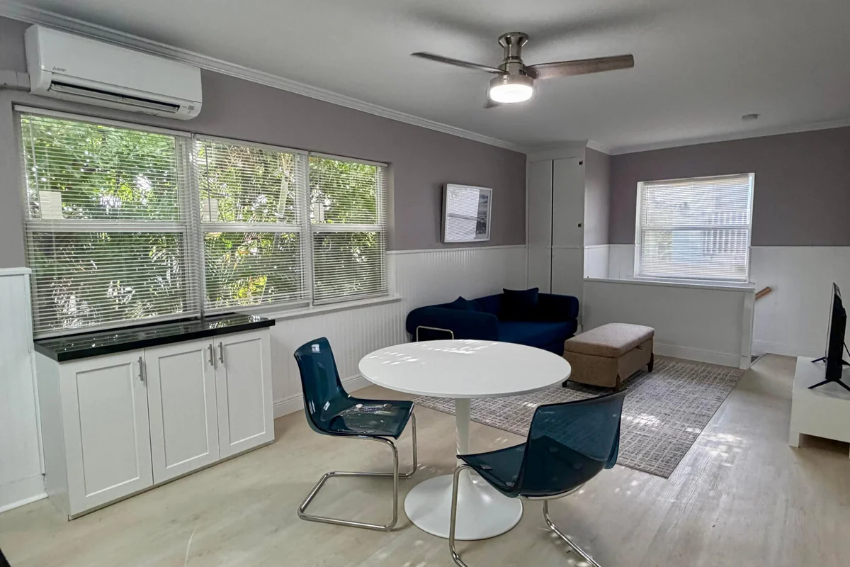 220 Washingtonia Ave #E, Lauderdale-by-the-Sea: photo 1 of 12