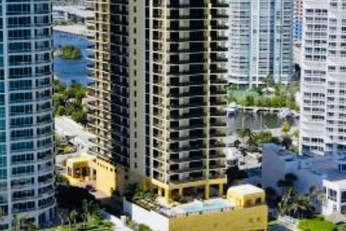 16275 Collins Ave #2403, Sunny Isles Beach: photo 1 of 30