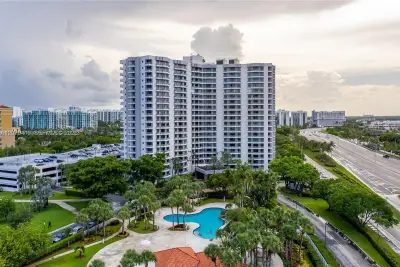 3300 NE 191st St #1615, Aventura: photo 1 of 36