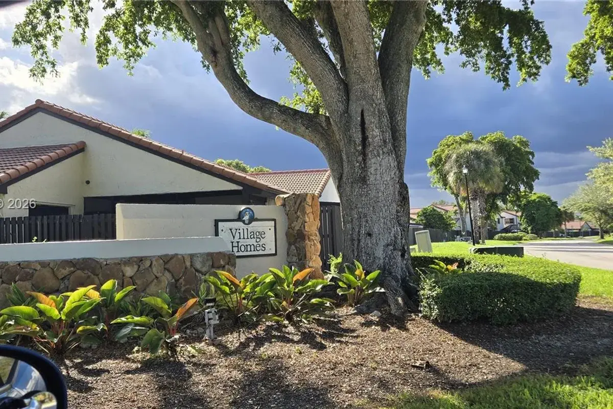 4825 SW 149th Ct #18B, Miami: photo 1 of 22