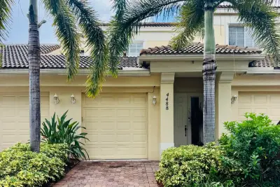 4488 Hickory Dr, Palm Beach Gardens: photo 1 of 22