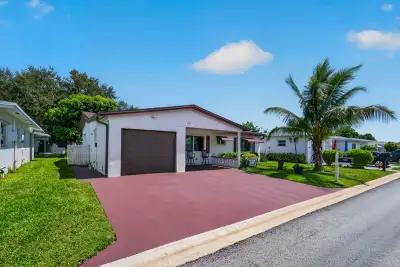 1150 NW 72nd Ter, Margate: photo 1 of 49