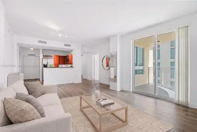 7350 SW 89th St #706S, Miami: photo 1 of 11