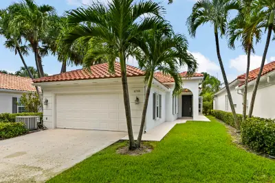 4785 Blossom Dr, Delray Beach: photo 1 of 34