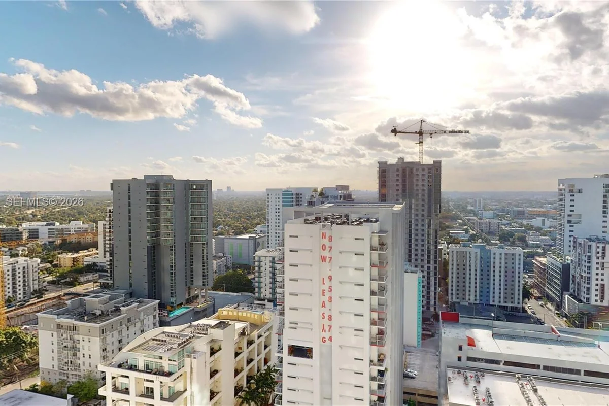 999 SW 1st Ave #2606, Miami: photo 1 of 17