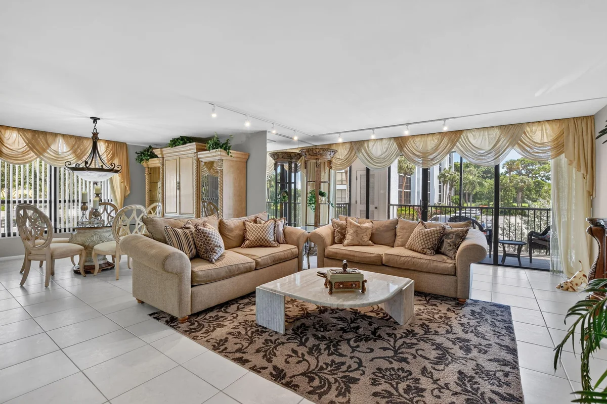 20110 Boca West Dr #228, Boca Raton: photo 1 of 33