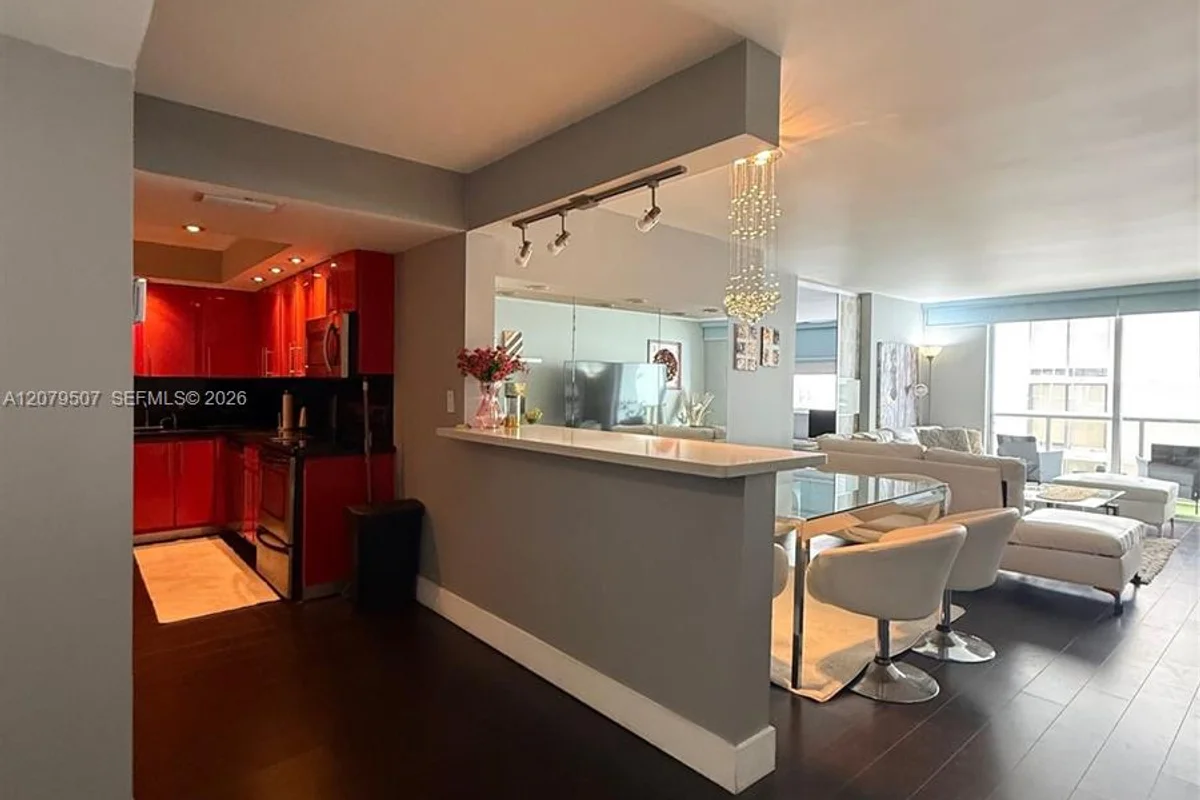 6039 Collins Ave #1505, Miami Beach: photo 1 of 22