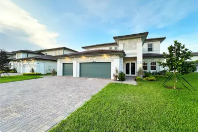 12273 SW 44th St, Davie: photo 1 of 31
