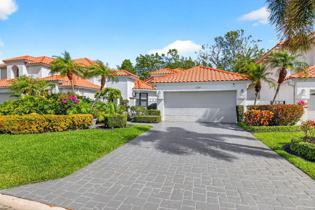 2165 NW 57th St, Boca Raton: photo 1 of 13
