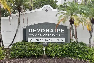 520 SW 111th Ave #301, Pembroke Pines: photo 1 of 15