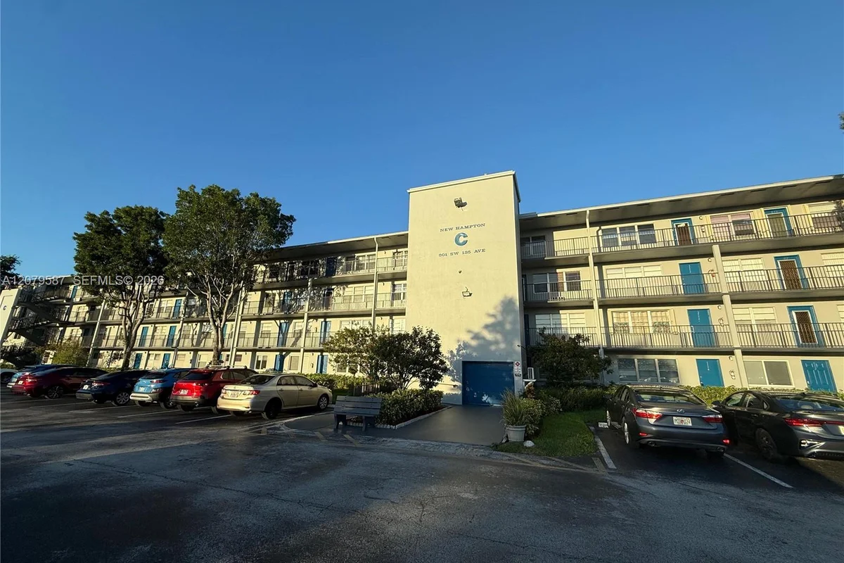 301 SW 135th Ave #402C, Pembroke Pines: photo 1 of 20