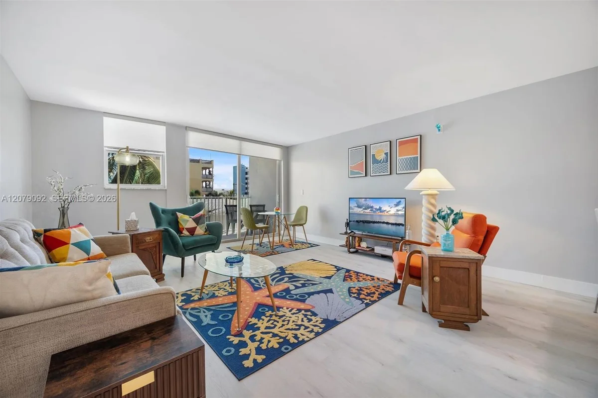211 S Ocean Dr #302, Hollywood: photo 1 of 28