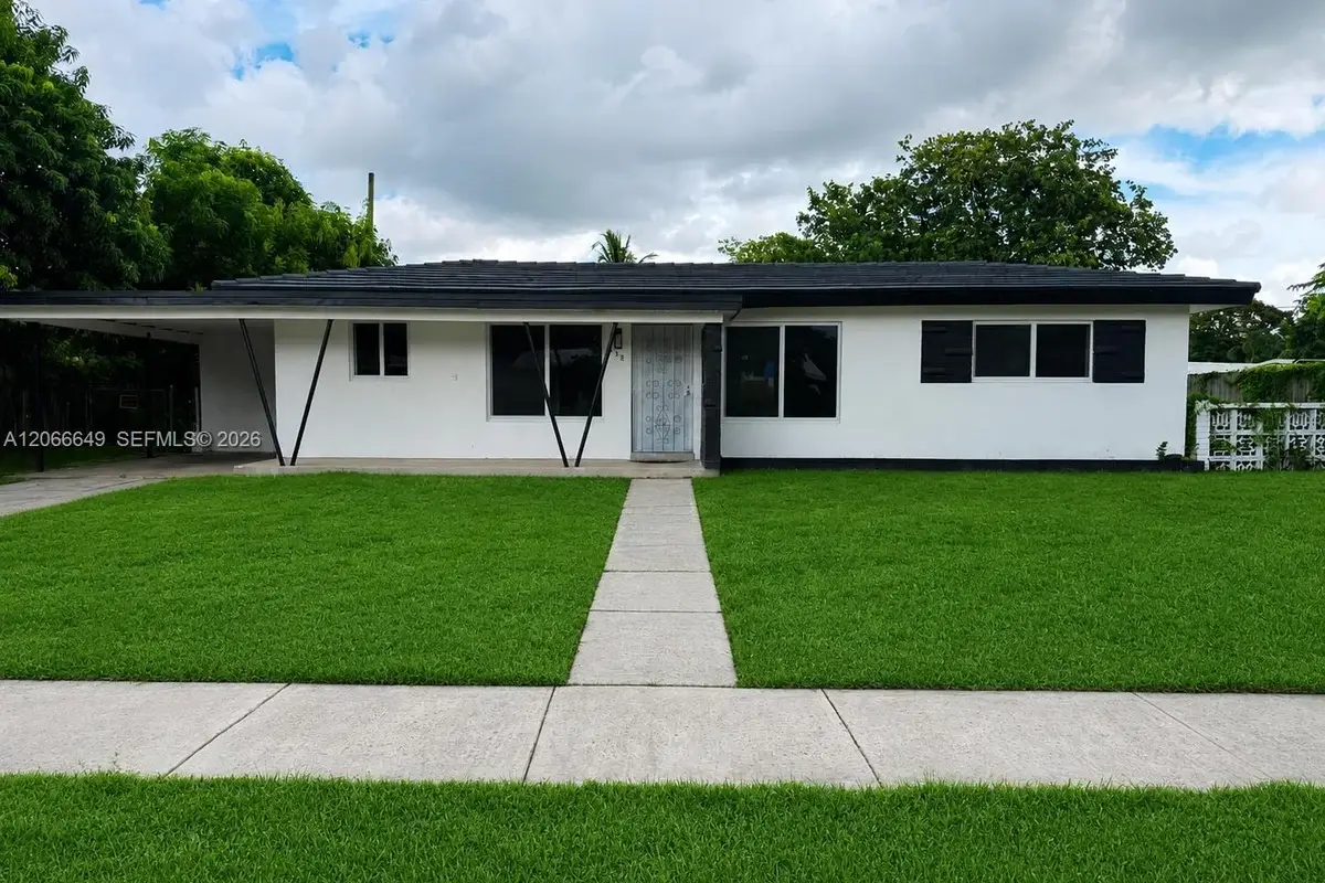 838 Fairway Dr, Plantation: photo 1 of 10