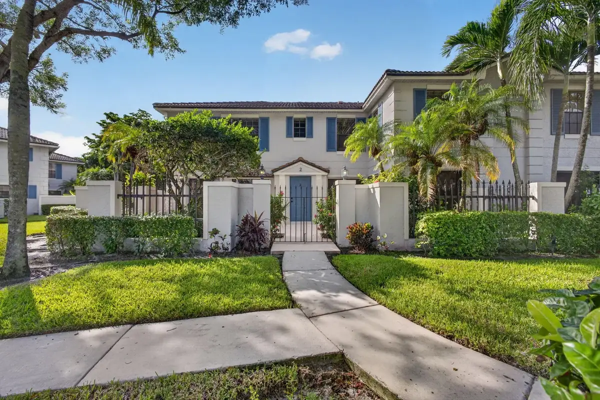 350 Prestwick Cir #2, Palm Beach Gardens: photo 1 of 51