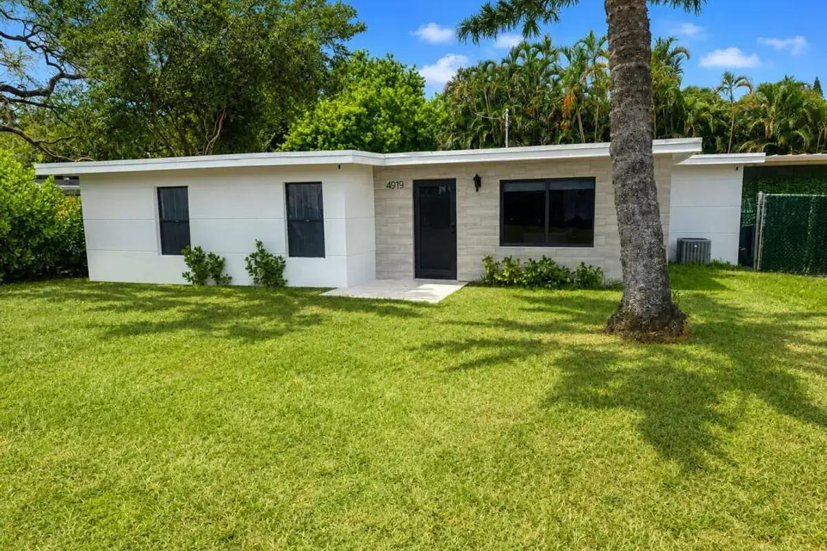 4919 SW 28th Ave, Fort Lauderdale: photo 1 of 24