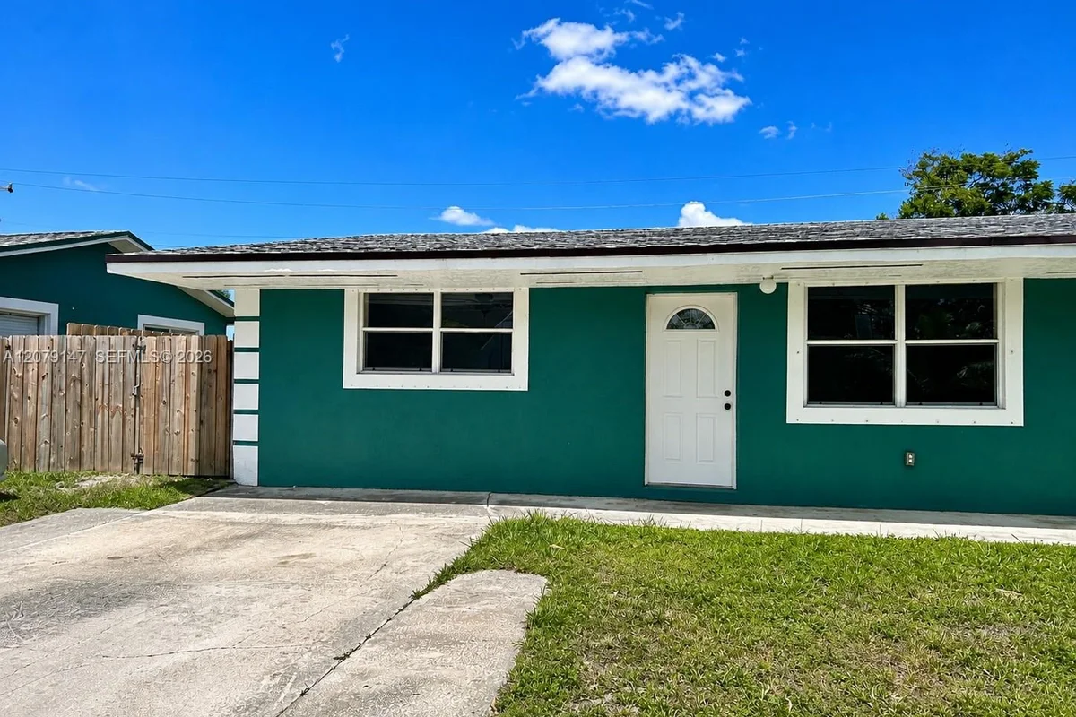 1901 SW 97th Ter #1, Miramar: photo 1 of 20