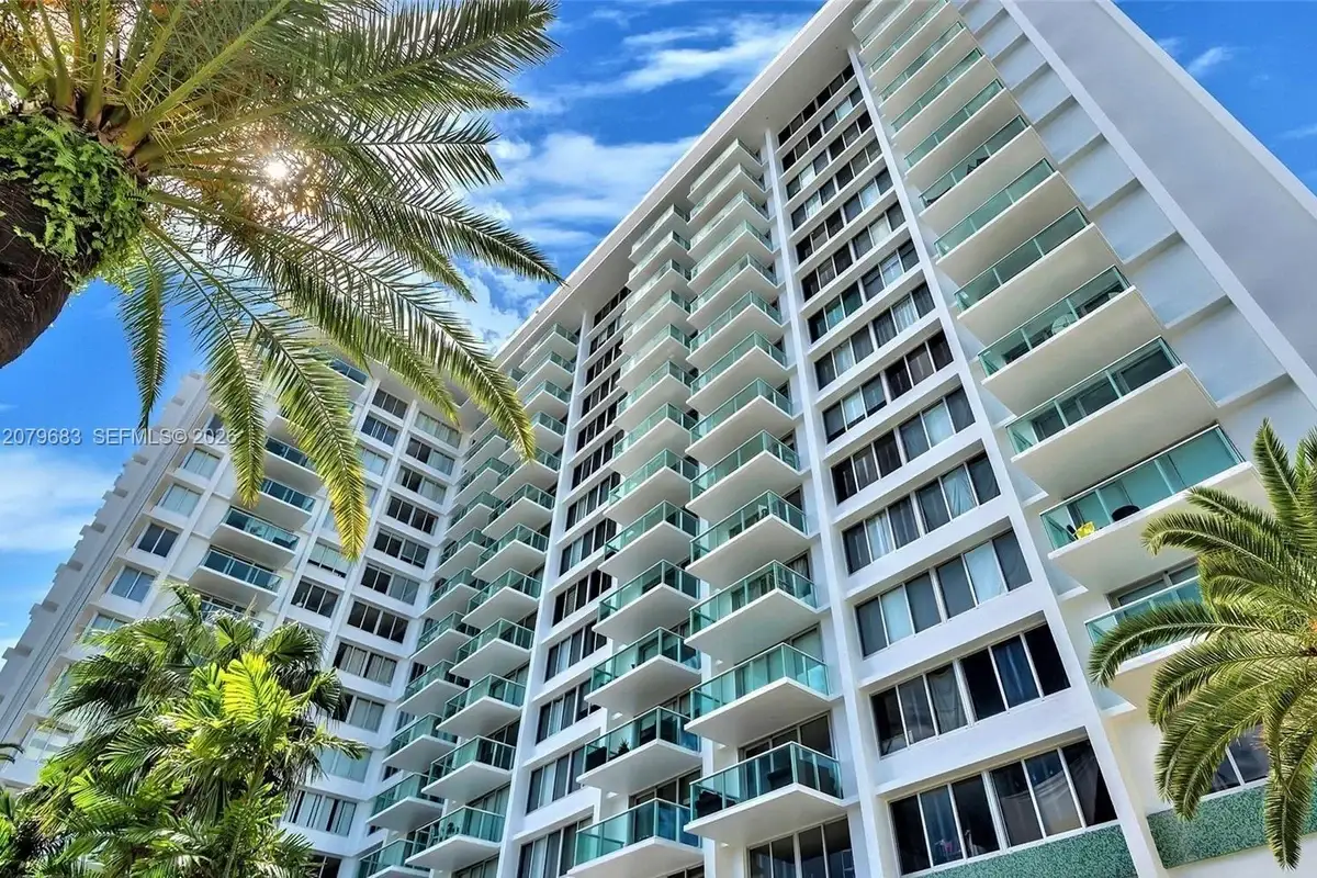 1000 West Ave #PH27, Miami Beach: photo 1 of 39