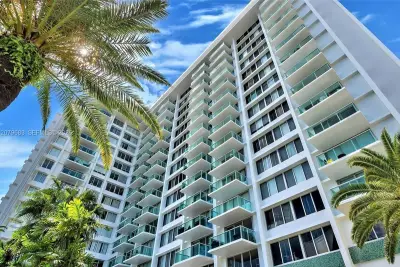 1000 West Ave #PH27, Miami Beach: photo 1 of 39