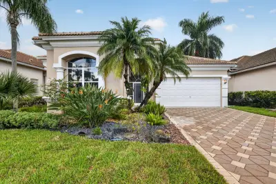 6842 Fairway Lakes Dr, Boynton Beach: photo 1 of 81