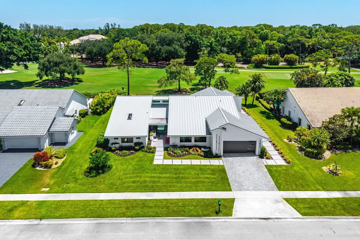 10574 Boca Woods Ln, Boca Raton: photo 1 of 83