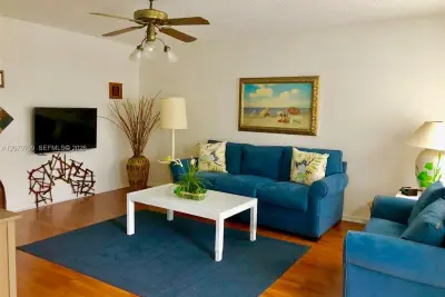 300 SW 134th Way #405E, Pembroke Pines: photo 1 of 22