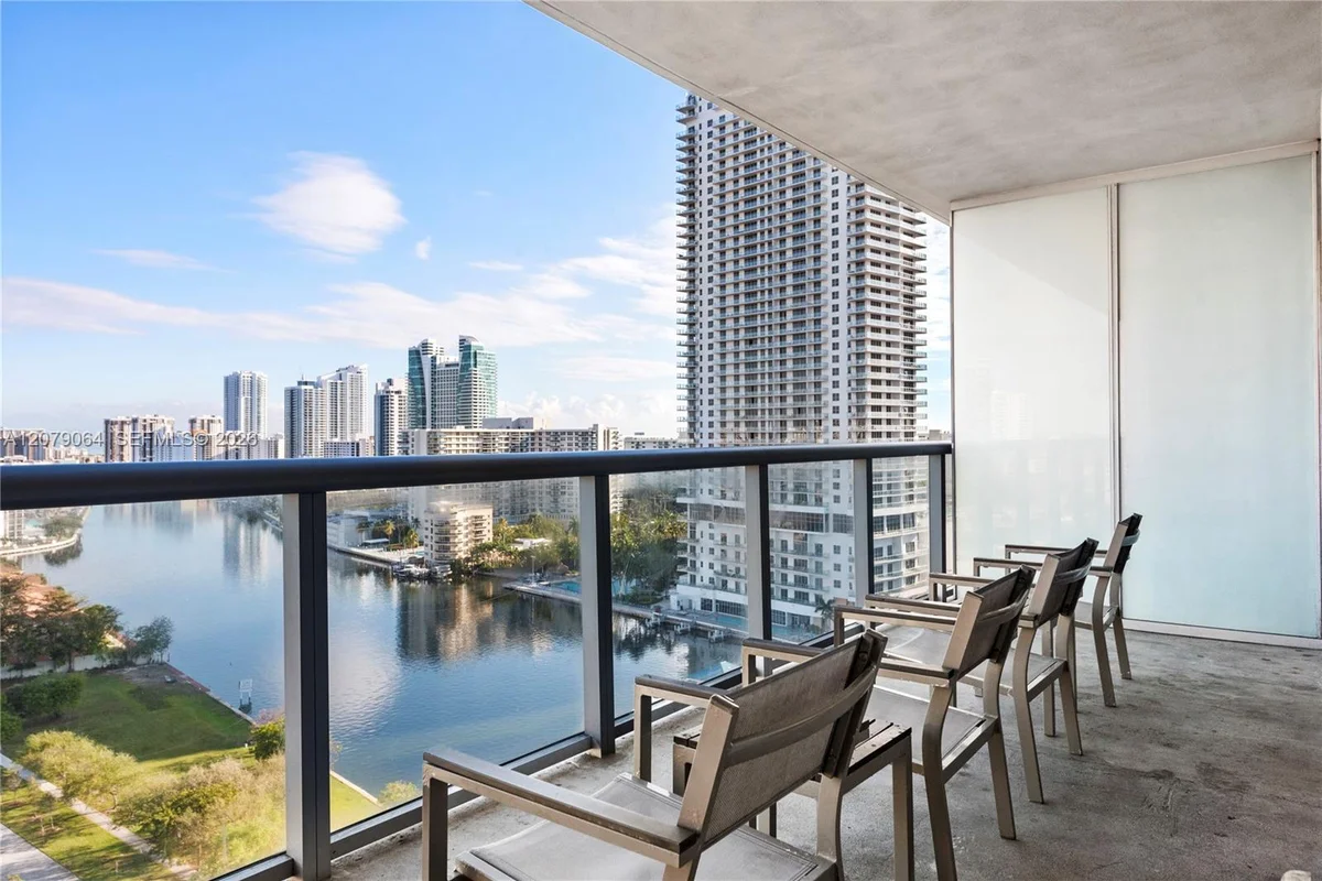 2602 E Hallandale Beach Blvd #R1806, Hallandale Beach: photo 1 of 24