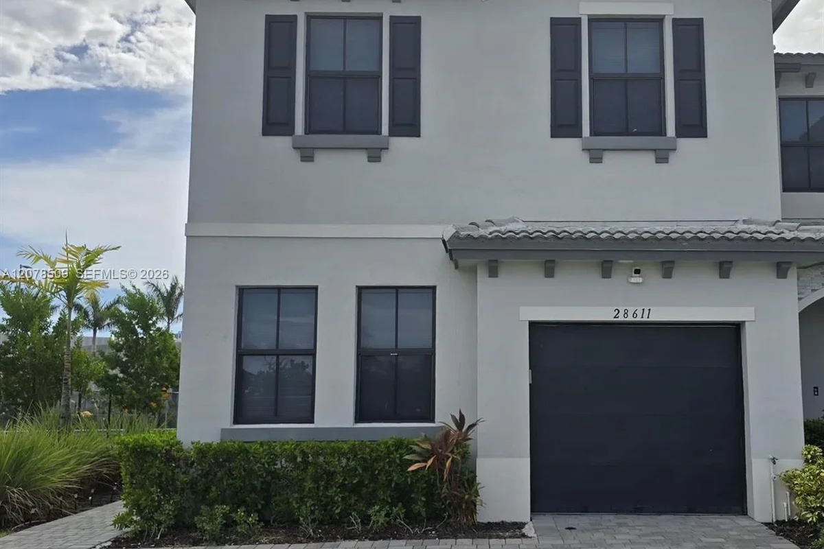 28611 SW 129th Ct, Homestead: photo 1 of 6