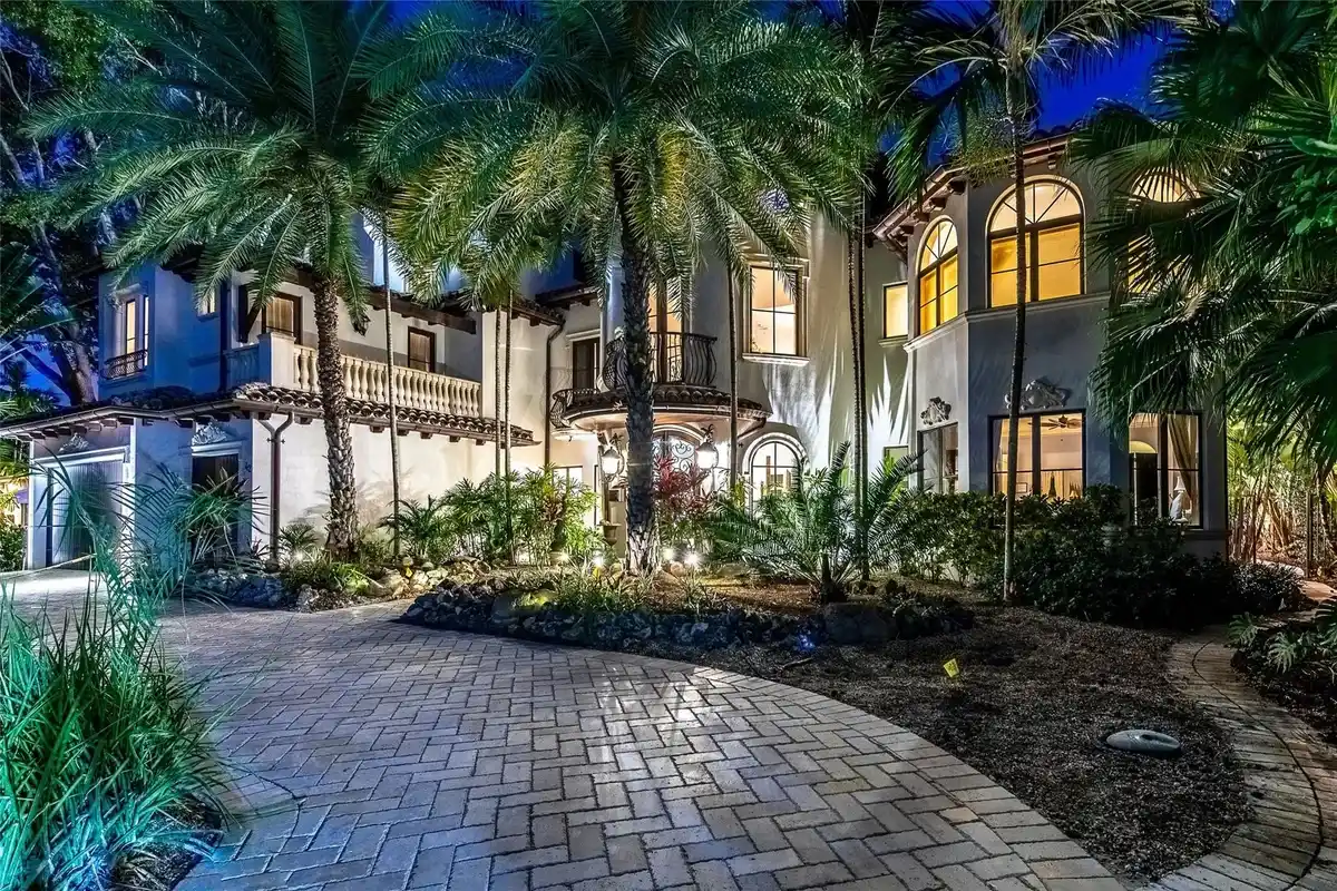 42 Nurmi Dr, Fort Lauderdale: photo 1 of 43