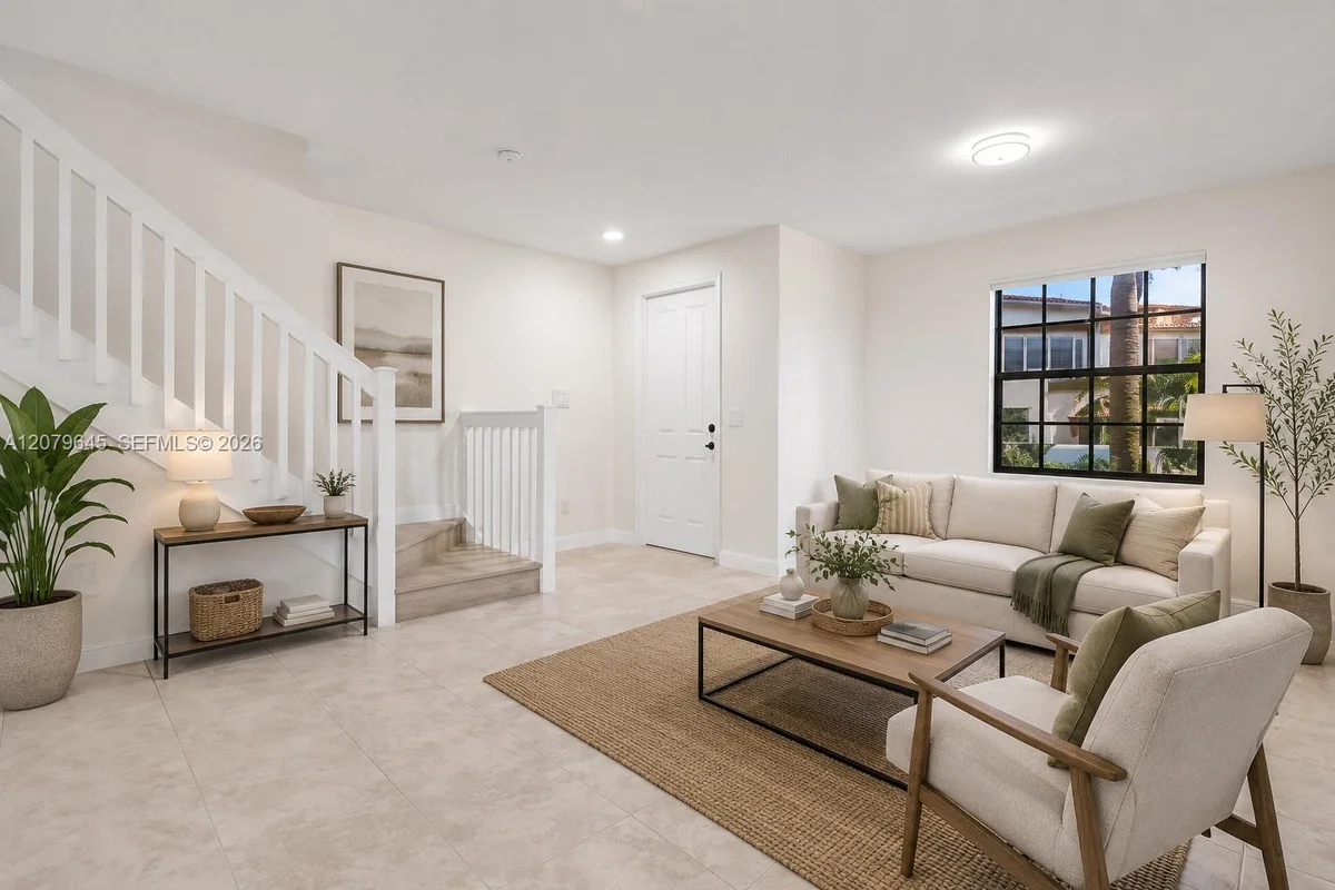 15075 SW 113th Ter, Miami: photo 1 of 17