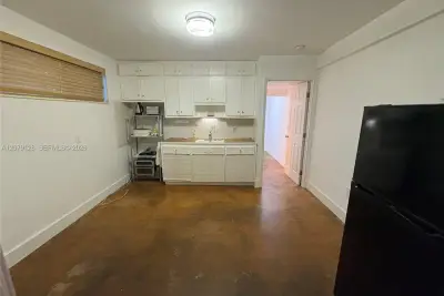 1751 Washington Ave #1H, Miami Beach: photo 1 of 17