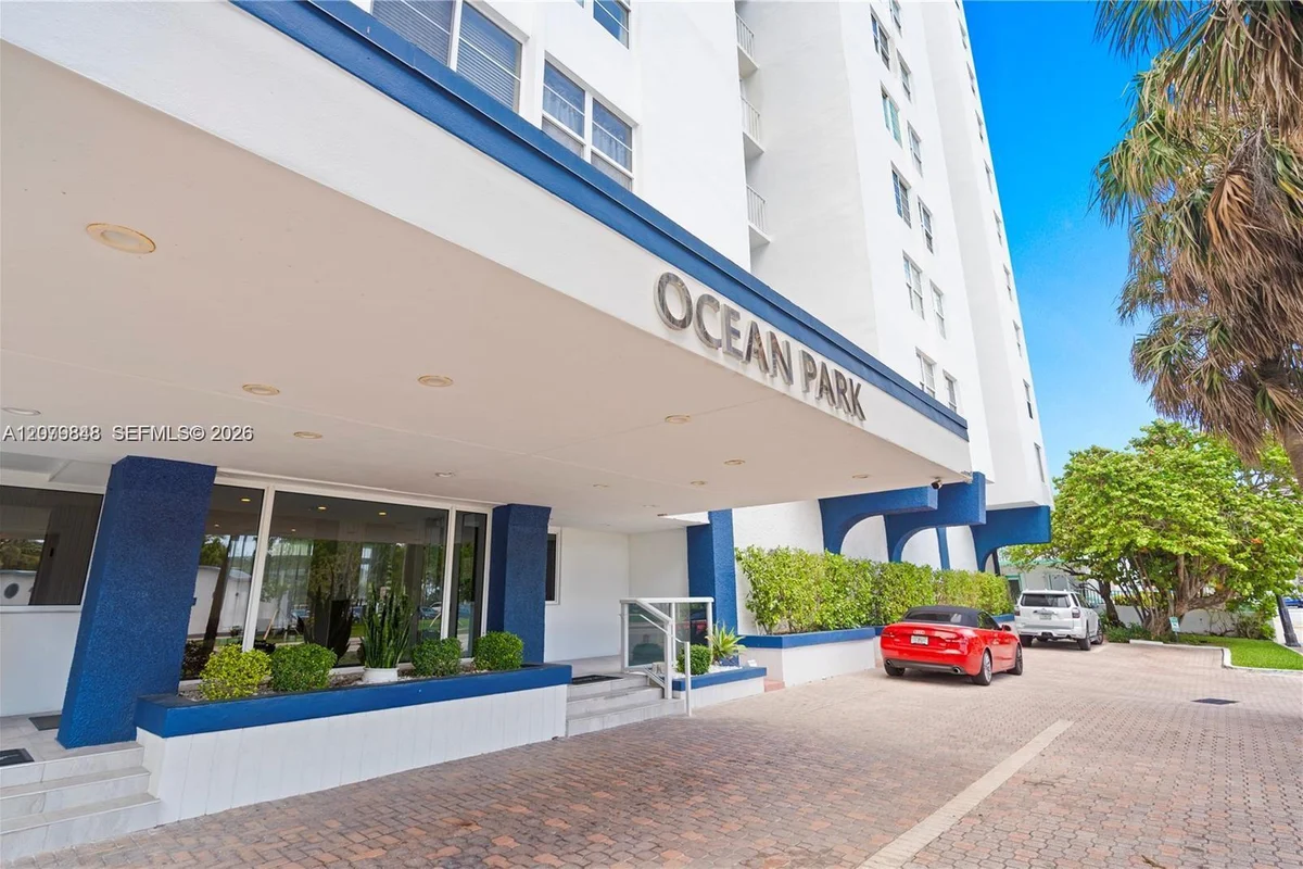 6450 Collins Ave #205, Miami Beach: photo 1 of 39