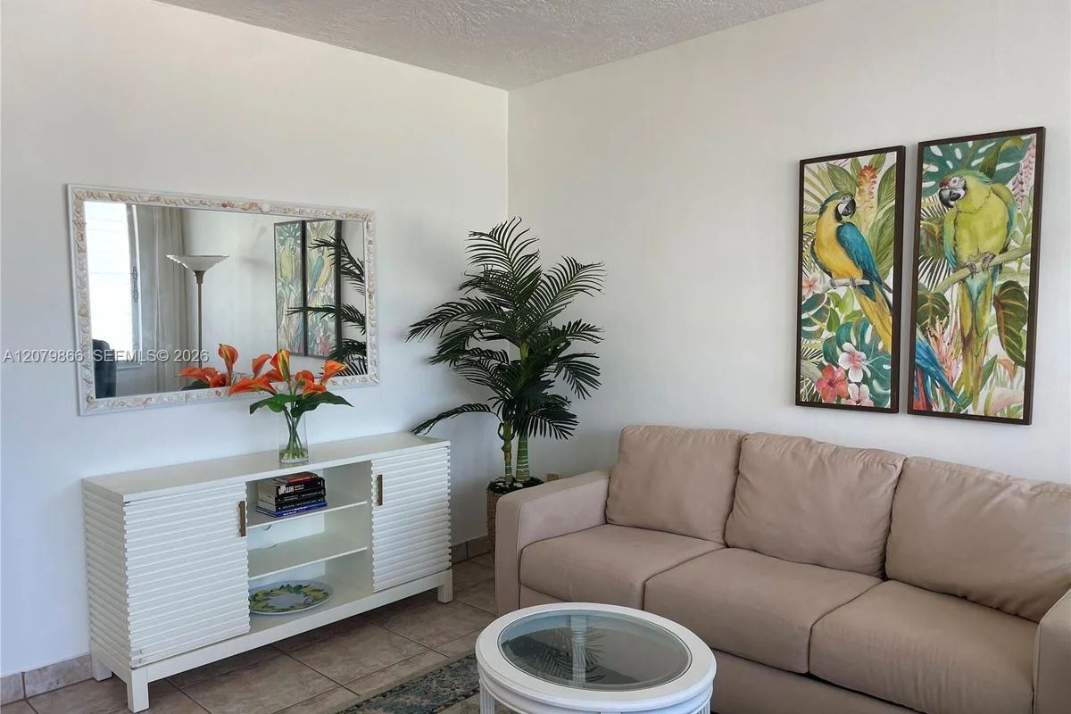 3177 S Ocean Dr #321, Hallandale Beach: photo 1 of 24