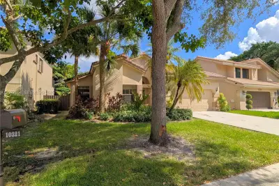 10321 NW 17th Ct, Plantation: photo 1 of 47