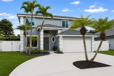 5840 SW 102nd Ave, Cooper City: photo 1 of 24