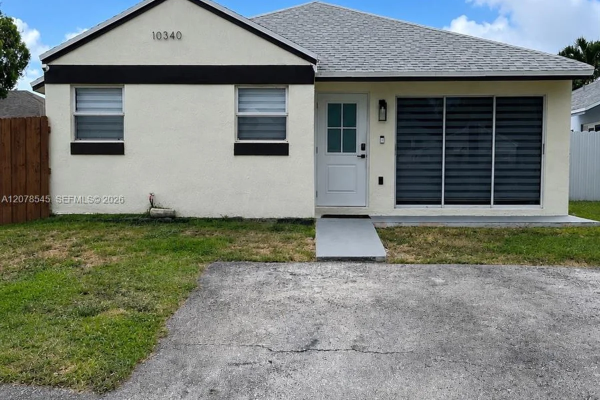 10340 SW 207th St, Cutler Bay: photo 1 of 23
