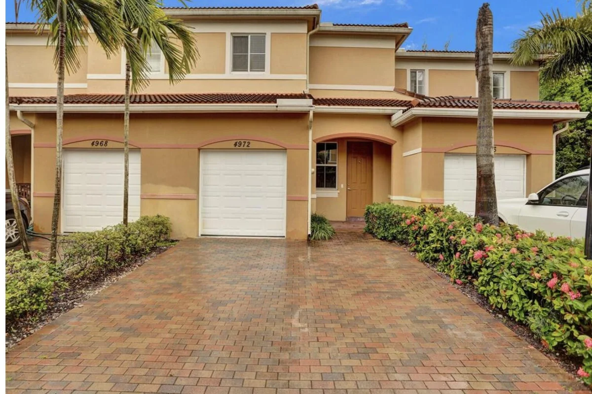 4972 SW 30th Ter, Fort Lauderdale: photo 1 of 3