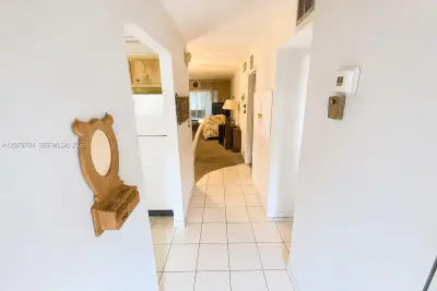 1751 NW 75th Ave #303, Plantation: photo 1 of 31