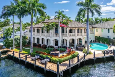 3005 NE 19th St, Fort Lauderdale: photo 1 of 55