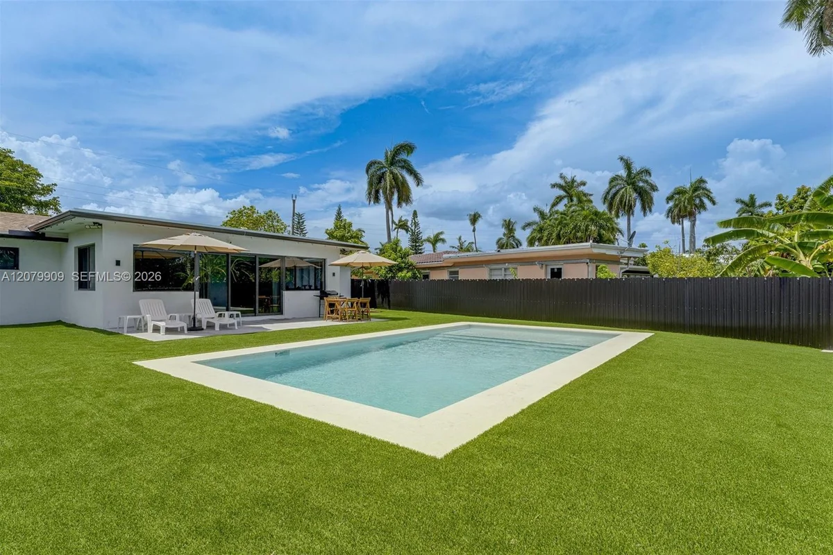 317 N 31st Ave, Hollywood: photo 1 of 29