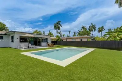 317 N 31st Ave, Hollywood: photo 1 of 29