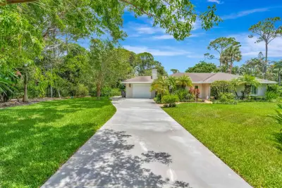 5531 Hibiscus Rd, Jupiter: photo 1 of 24