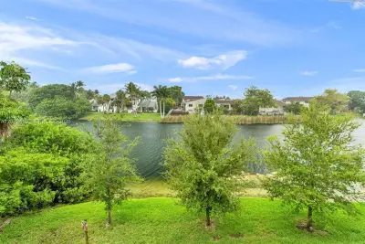 15470 SW 82nd Ln #332, Miami: photo 1 of 52
