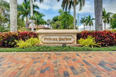 30 Pelican Pointe Dr #201, Delray Beach: photo 1 of 39